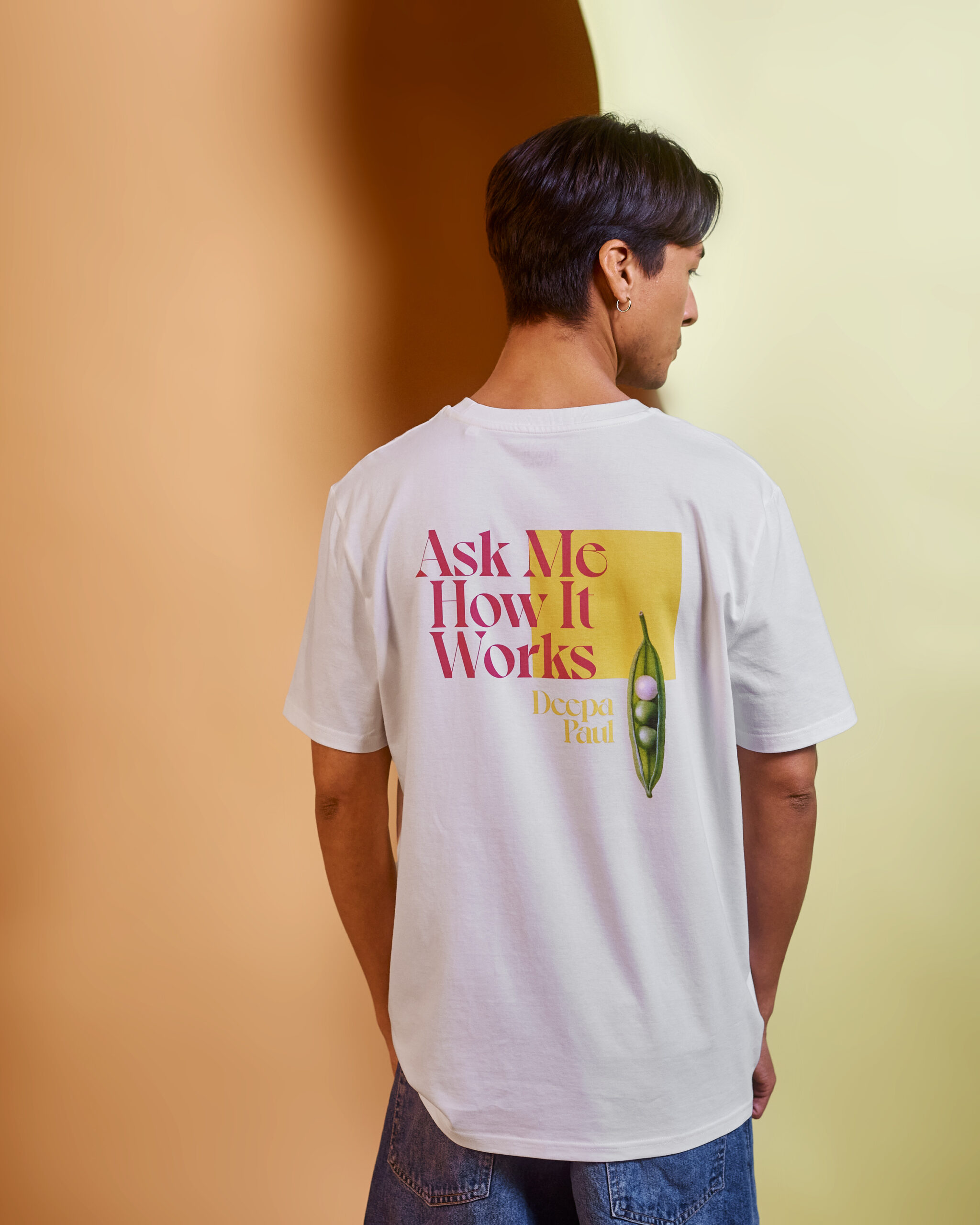 25_05_AMHIW_Merch13520_PLACEPRINT_Erny.Front_conorvella_3000px 1