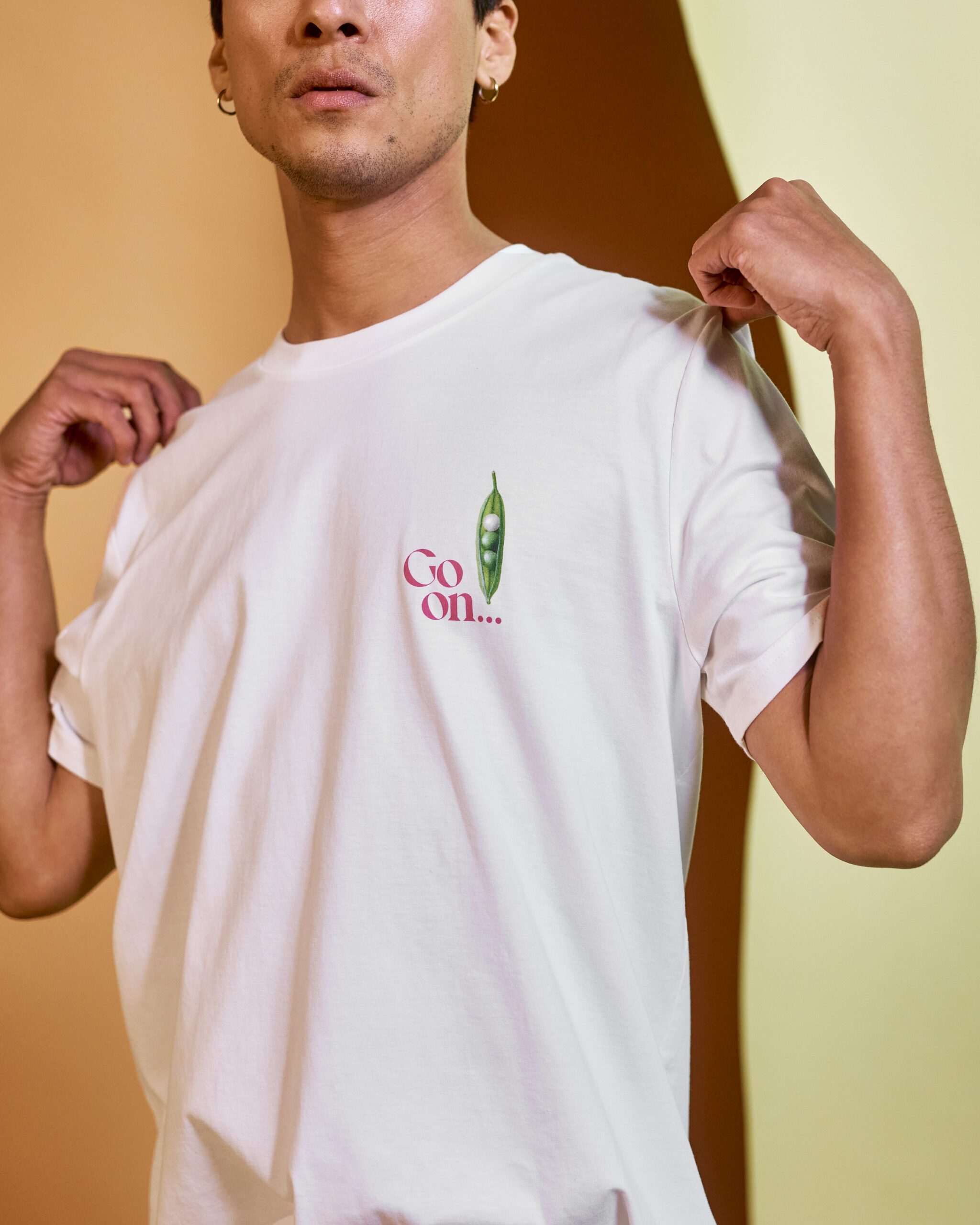 25_05_AMHIW_Merch13605_PLACEPRINT_Erny.Detail_conorvella_3000px 1