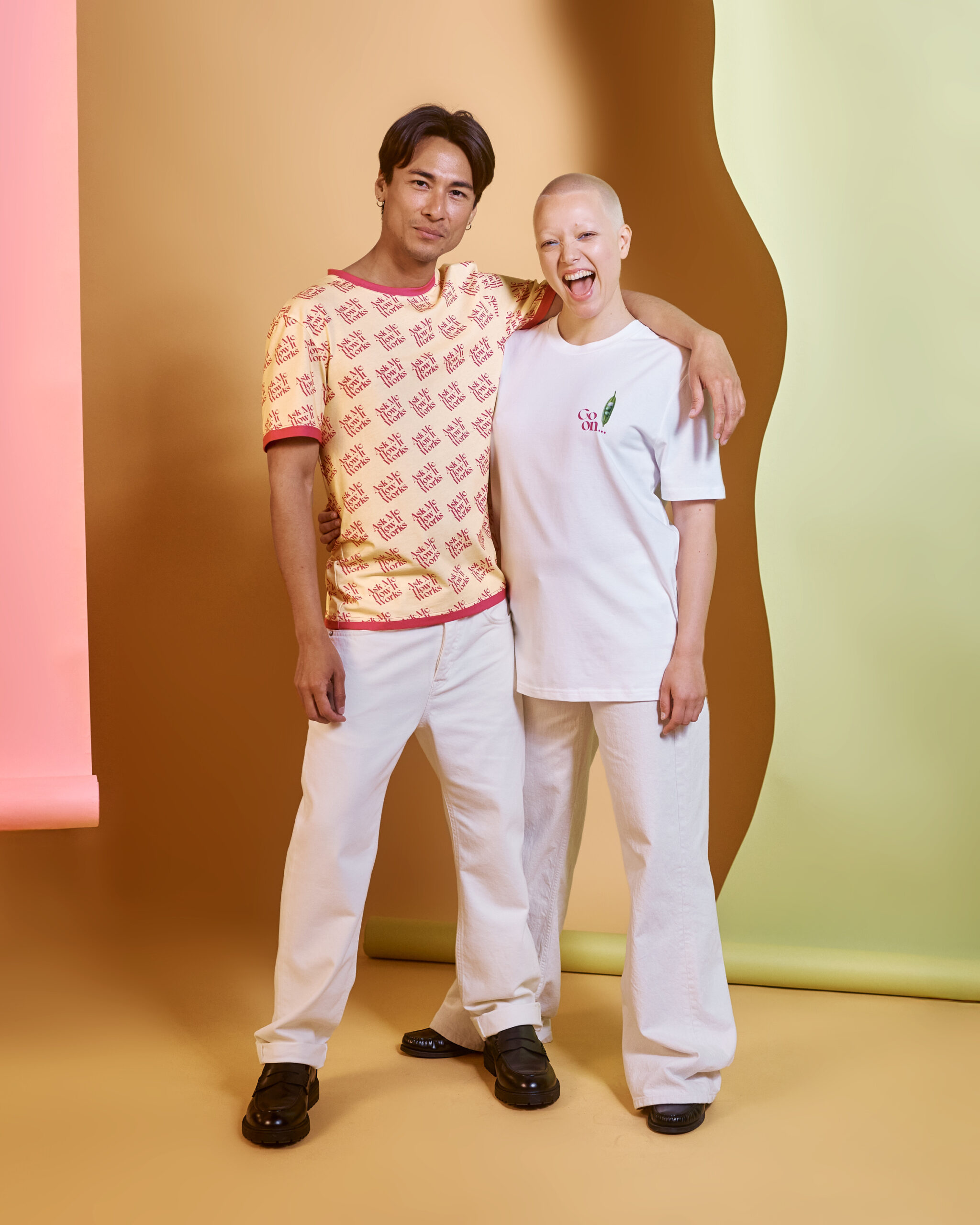 25_05_AMHIW_Merch14272_PLACE.ALLOVER_Emmy.Erny_conorvella_3000px 1